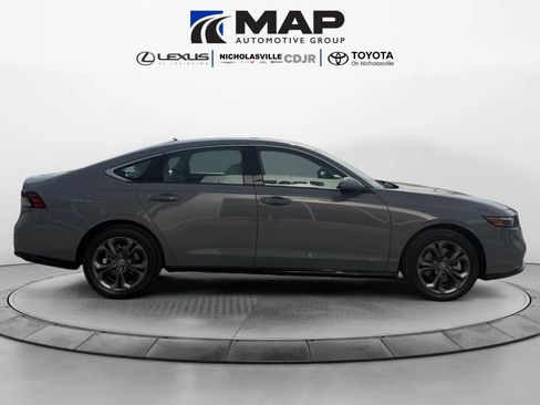 Used 2025 Honda Accord EX-L image 6