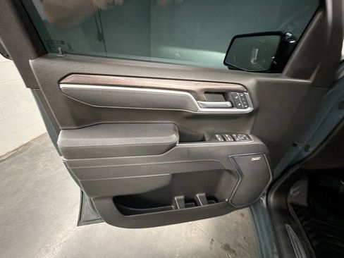Used 2025 Chevrolet Silverado 1500 LTZ RWD image 22