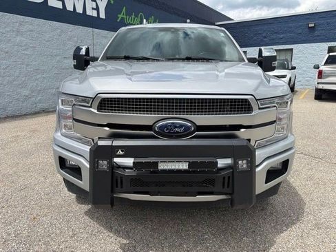 Used 2019 Ford F150 Platinum w/ Equipment Group 701A Luxury AWD/4WD image 8