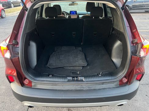 Used 2021 Ford Escape SE image 15