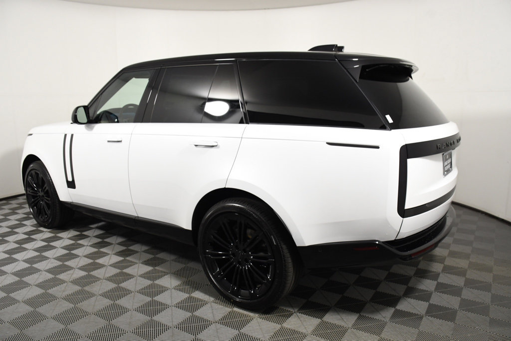 New 2026 Land Rover Range Rover SE AWD/4WD image 3