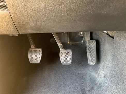 Certified 2019 Jeep Wrangler Sport image 17