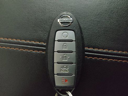 Used 2022 Nissan Sentra SR w/ Trunk Package FWD image 32