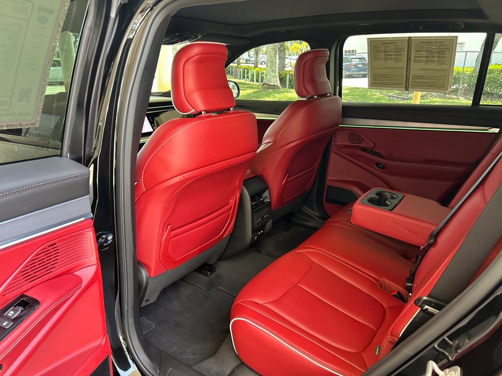 Used 2024 Jeep Wagoneer Launch Edition AWD/4WD image 39