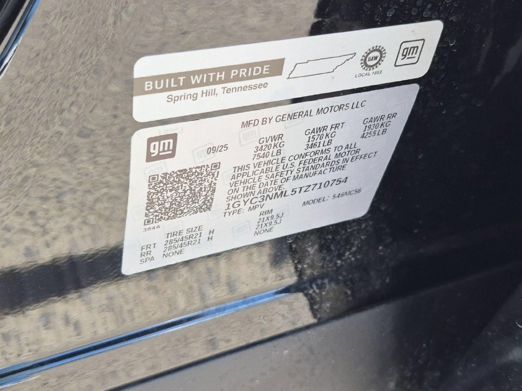 Certified 2026 Cadillac Vistiq Luxury w/ LPO, Floor Liner Package AWD/4WD image 34