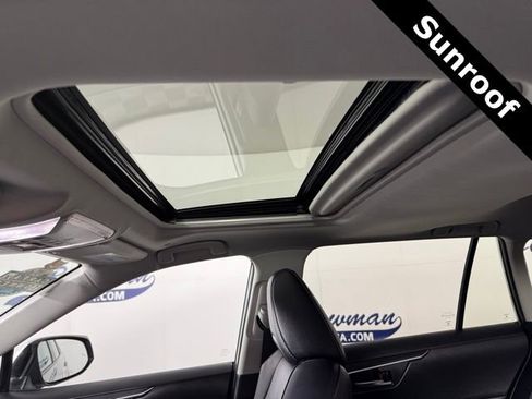 Used 2024 Toyota RAV4 XLE Premium image 8