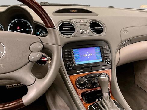 Used 2007 Mercedes-Benz SL 550 image 6