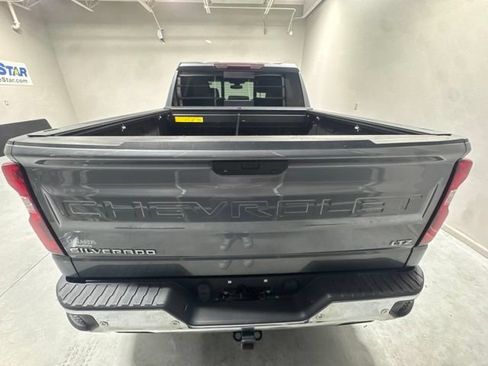 Used 2020 Chevrolet Silverado 1500 LTZ w/ LTZ Premium Package AWD/4WD image 7