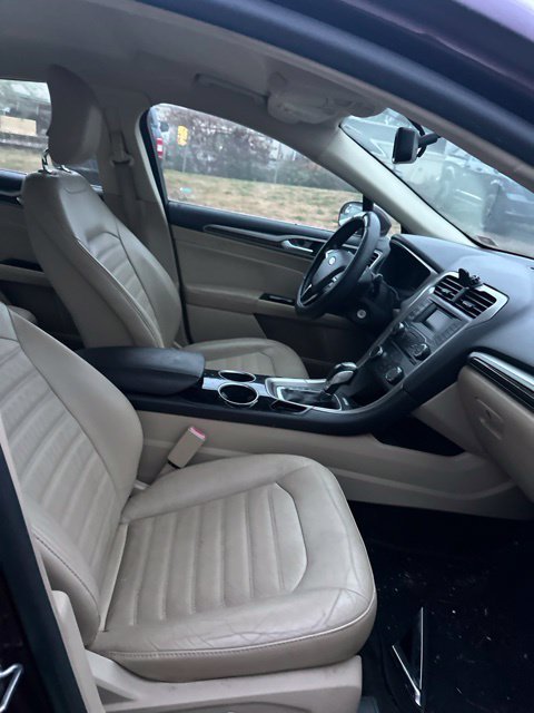 Used 2013 Ford Fusion SE FWD image 10