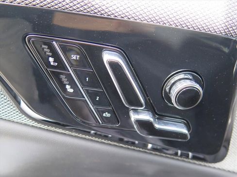 New 2026 Cadillac Optiq Luxury 1 image 12