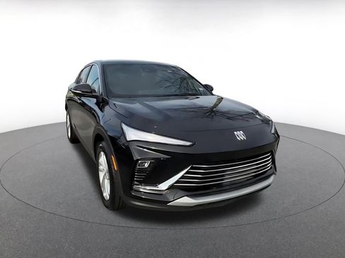 Used 2025 Buick Envista Preferred image 3