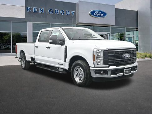 New 2026 Ford F350 XL w/ XL Chrome Package image 1