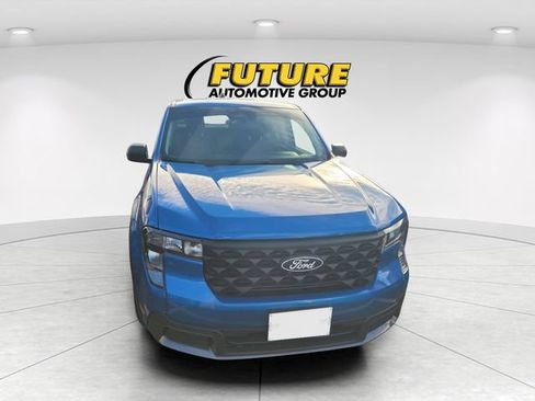 Used 2025 Ford Maverick XLT FWD image 2