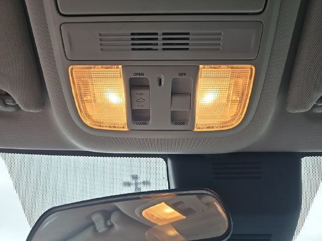 Used 2018 Honda Accord EX image 31