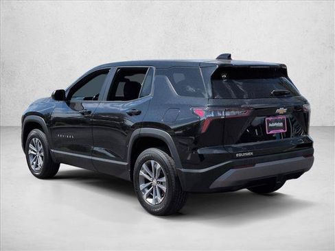 Used 2026 Chevrolet Equinox LT FWD image 6