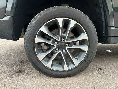 Used 2021 Jeep Grand Cherokee L Overland w/ Advanced Protech Group III image 40