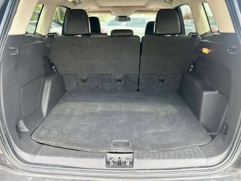 Used 2019 Ford Escape Titanium AWD/4WD image 17