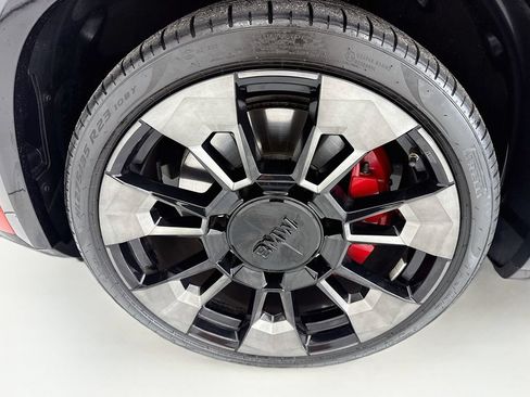 Used 2023 BMW XM AWD/4WD image 29