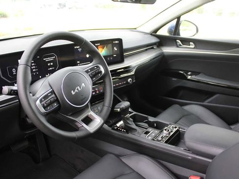 New 2025 Kia K5 EX image 21