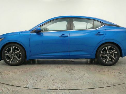 Used 2025 Nissan Sentra SV image 5