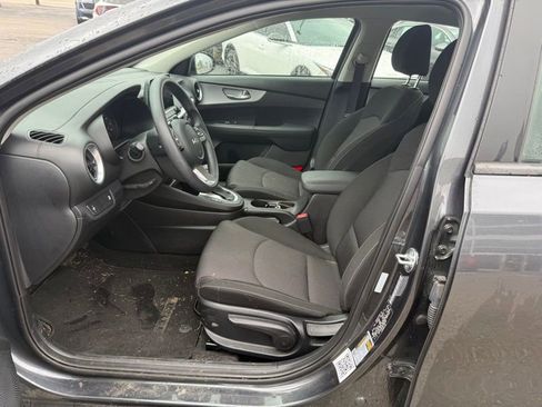 Used 2024 Kia Forte LXS FWD image 9