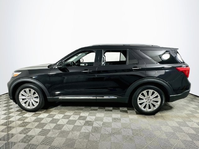 Used 2024 Ford Explorer Limited w/ Limited Technology Package RWD image 6