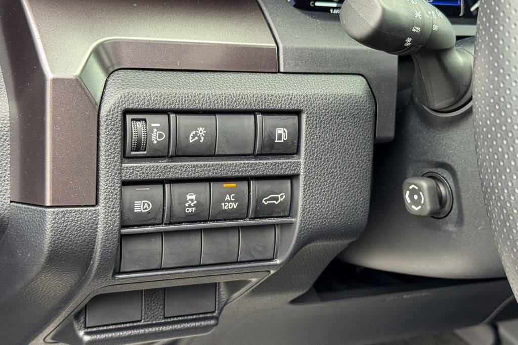 Used 2025 Toyota 4Runner 4WD image 25