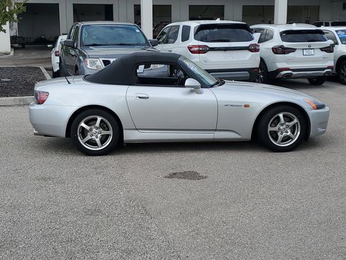 Used 2002 Honda S2000 image 3