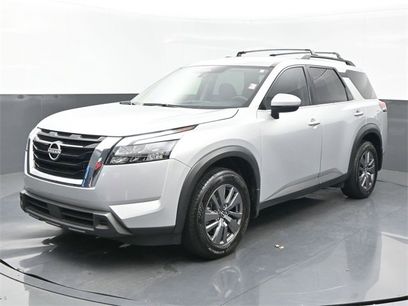 Used 2024 Nissan Pathfinder SV