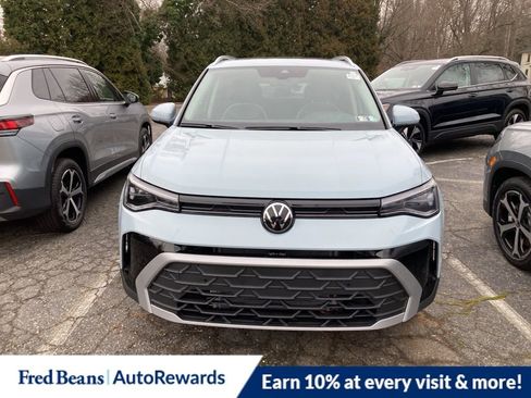 New 2026 Volkswagen Taos SE image 2