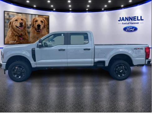 New 2026 Ford F250 XL w/ STX Appearance Package AWD/4WD image 9