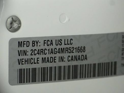 Used 2021 Chrysler Voyager L FWD image 19