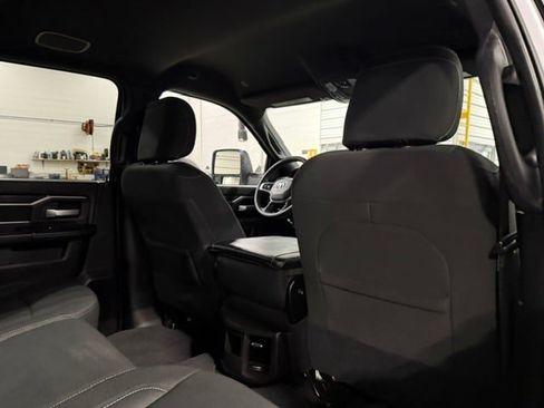 Used 2025 RAM 2500 Big Horn AWD/4WD image 15
