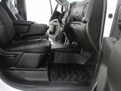 Used 2025 GMC Sierra 2500 Pro w/ Convenience Package image 19