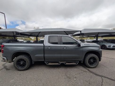 Used 2020 Chevrolet Silverado 1500 LT AWD/4WD image 4