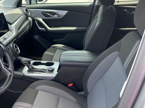 Used 2025 Chevrolet Blazer LT AWD/4WD image 15