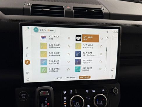 New 2026 Land Rover Defender 130 X-Dynamic SE AWD/4WD image 25