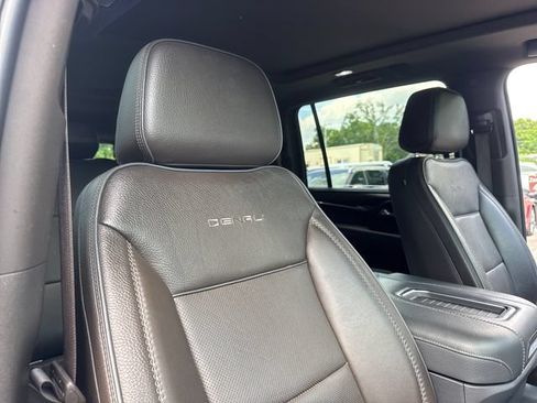 Used 2021 GMC Yukon XL Denali w/ Denali Premium Package RWD image 40