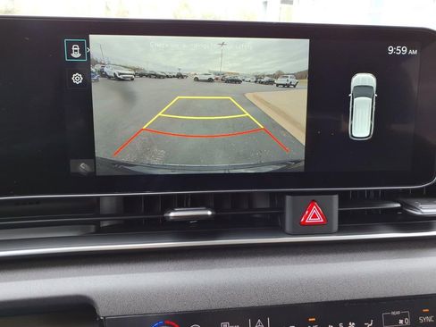 New 2026 Kia Carnival EX FWD image 25