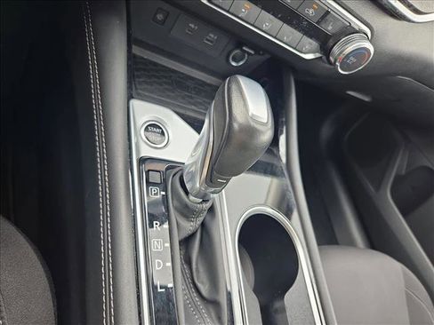 Used 2023 Nissan Altima 2.5 SV w/ SV Premium Package image 11