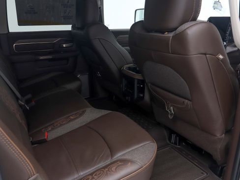 Used 2026 RAM 2500 Limited AWD/4WD image 13