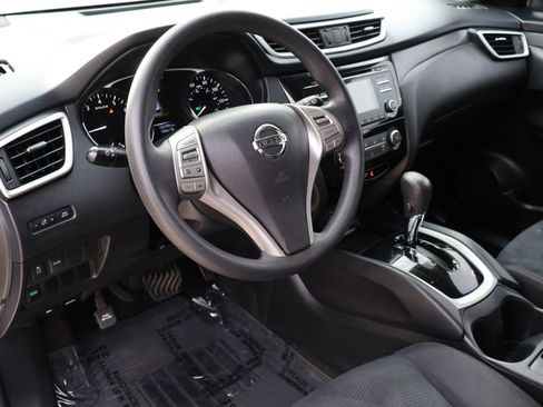 Used 2016 Nissan Rogue S FWD image 15