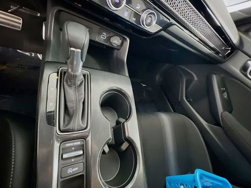 Used 2024 Honda Civic Sport image 25