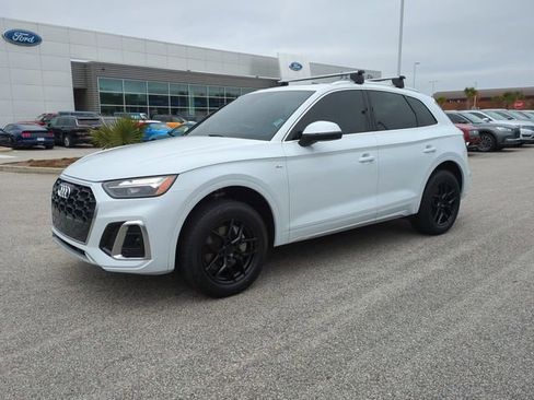 Used 2024 Audi Q5 2.0T Premium w/ Convenience Package image 8