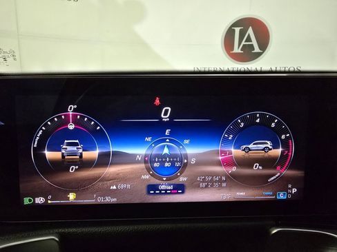 Used 2025 Mercedes-Benz GLB 250 4MATIC image 22