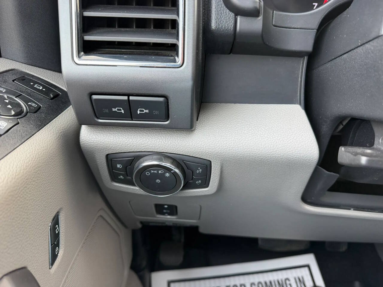 Used 2020 Ford F250 XLT w/ XLT Premium Package AWD/4WD image 14