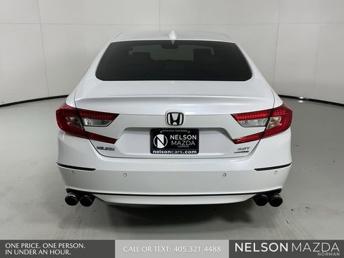 Used 2021 Honda Accord Touring image 9
