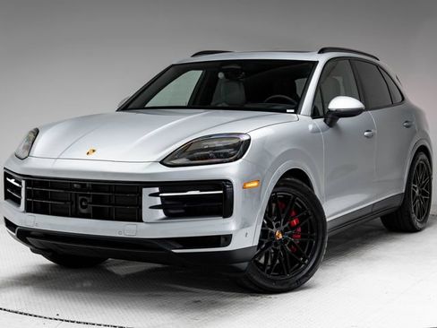 New 2026 Porsche Cayenne S AWD/4WD image 1