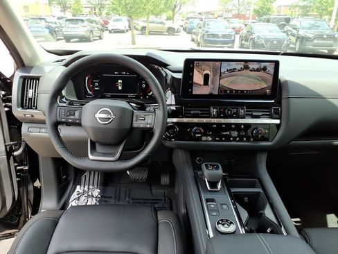 New 2026 Nissan Pathfinder SL AWD/4WD image 27