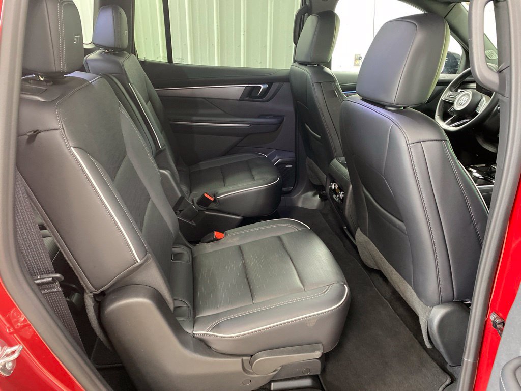 Used 2026 Buick Enclave Sport Touring AWD/4WD image 7